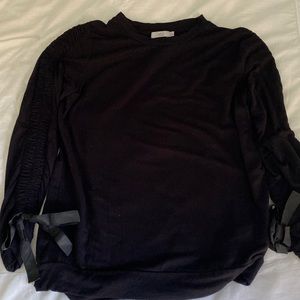 Dalia Black Sweater with Ruched Sleeves and Bows